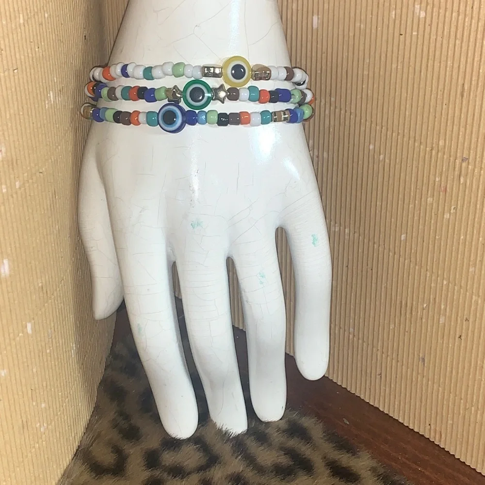 Handmade Glass Beaded Eye Wrap Bracelet - Multicolor 7” - Picture 4 of 4